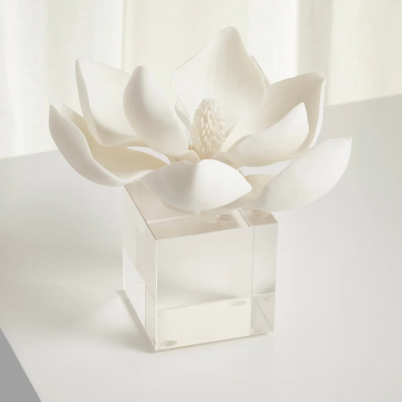 Magnolia Sculpture | White - Medium